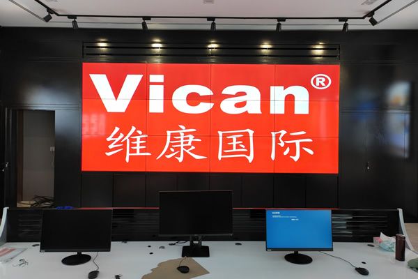 一塊拼接屏可以顯示多少路監控畫面，是如何實現的？